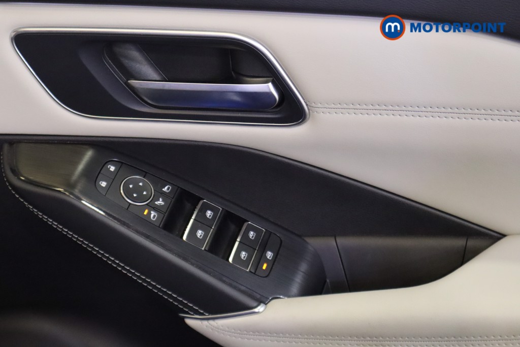 Nissan Qashqai Tekna Automatic Petrol SUV - Stock Number (1583563) - 14th supplementary image