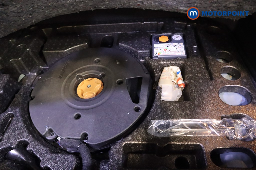 Nissan Qashqai Tekna Automatic Petrol SUV - Stock Number (1583563) - 32nd supplementary image