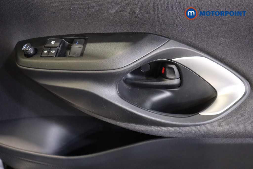Toyota Yaris Icon Automatic Petrol-Electric Hybrid Hatchback - Stock Number (1583694) - 6th supplementary image