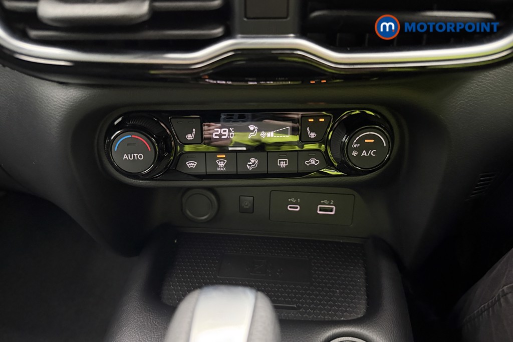 Nissan Juke Tekna Automatic Petrol SUV - Stock Number (1583718) - 20th supplementary image