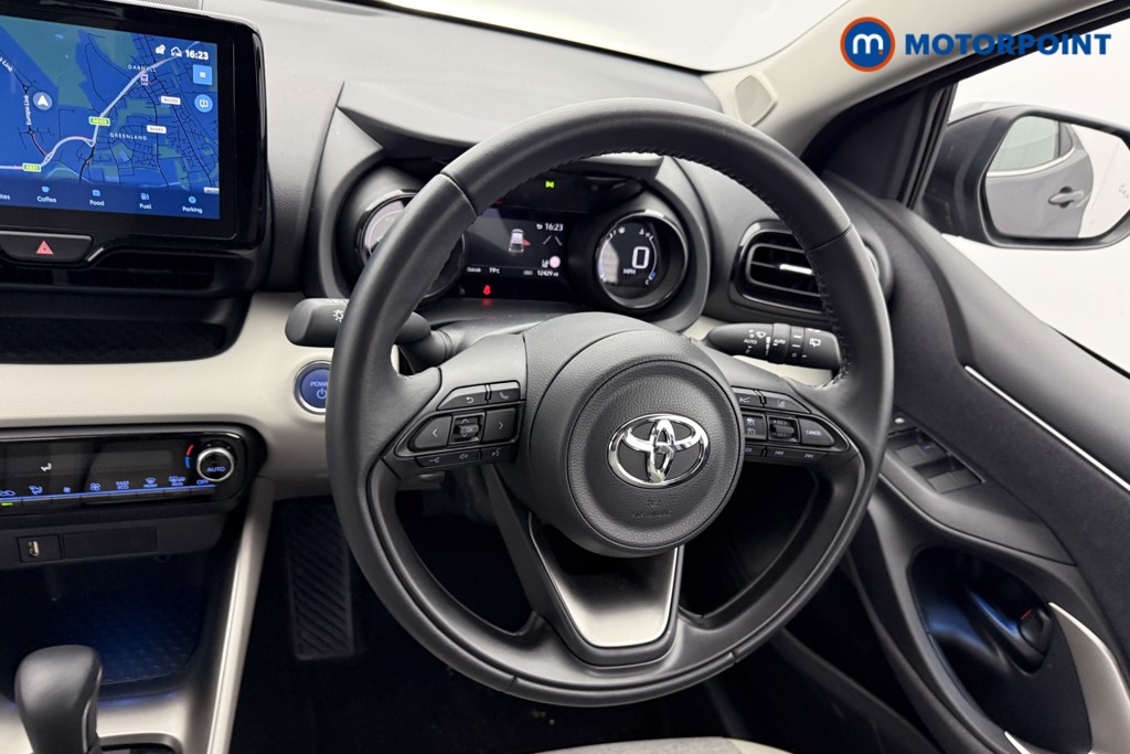 Toyota Yaris Excel Automatic Petrol-Electric Hybrid Hatchback - Stock Number (1583898) - 3rd supplementary image