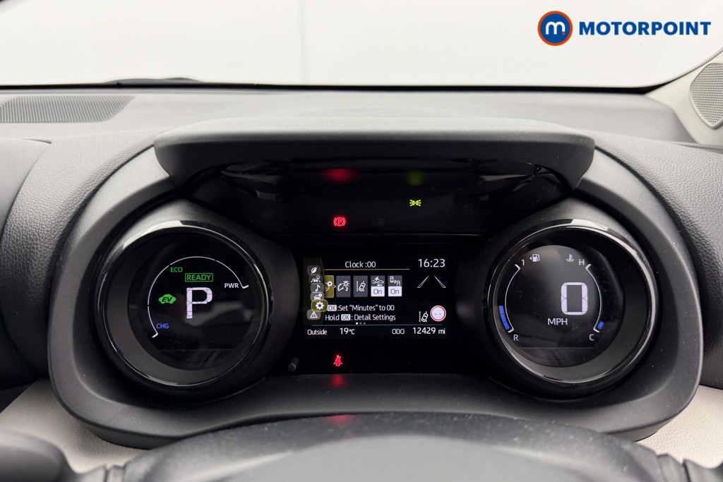 Toyota Yaris Excel Automatic Petrol-Electric Hybrid Hatchback - Stock Number (1583898) - 5th supplementary image