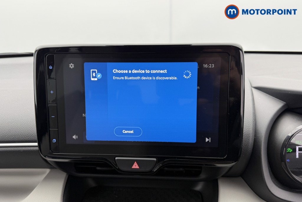 Toyota Yaris Excel Automatic Petrol-Electric Hybrid Hatchback - Stock Number (1583898) - 7th supplementary image