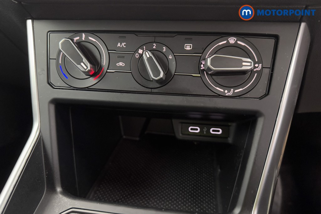 Volkswagen Polo Life Automatic Petrol Hatchback - Stock Number (1583952) - 12th supplementary image