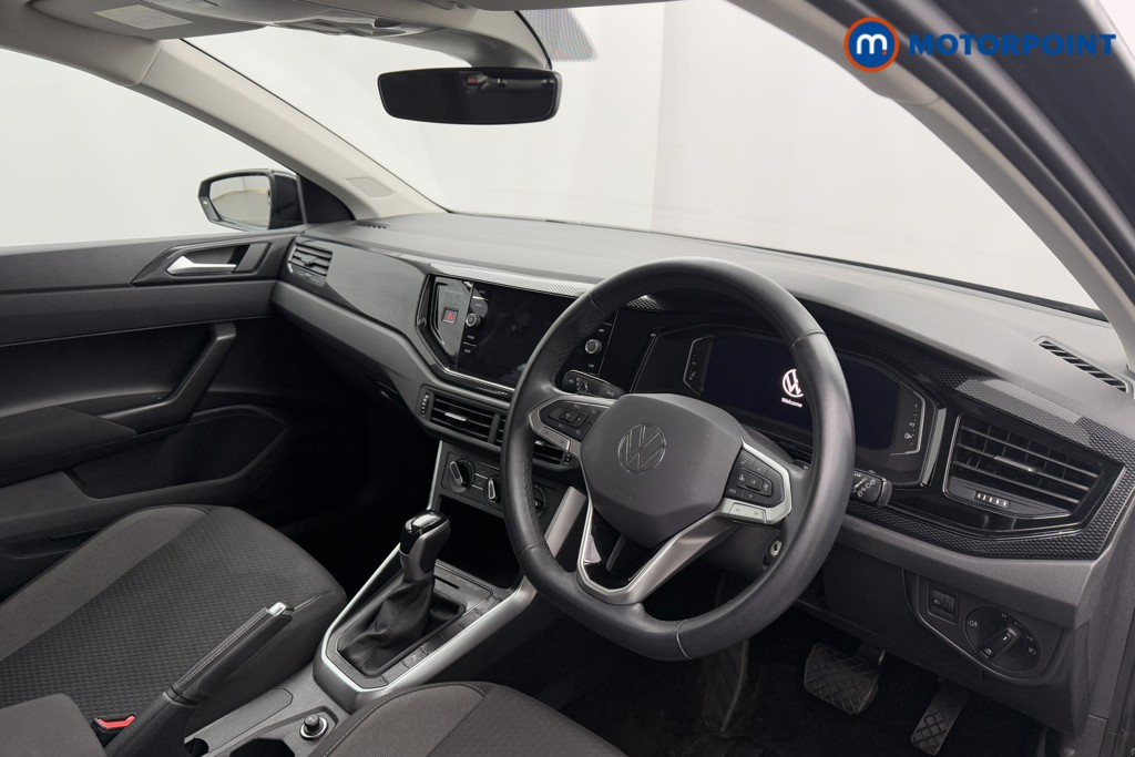 Volkswagen Polo Life Automatic Petrol Hatchback - Stock Number (1583952) - 1st supplementary image
