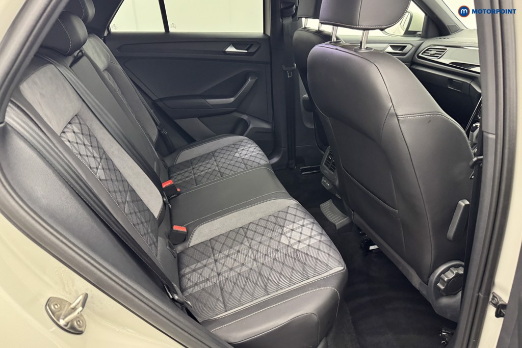 Volkswagen T-Roc R-Line Automatic Petrol SUV - Stock Number (1583975) - 7th supplementary image