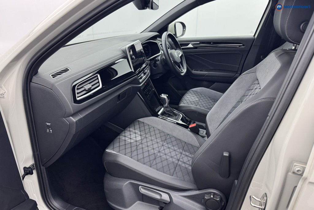 Volkswagen T-Roc R-Line Automatic Petrol SUV - Stock Number (1583975) - 9th supplementary image
