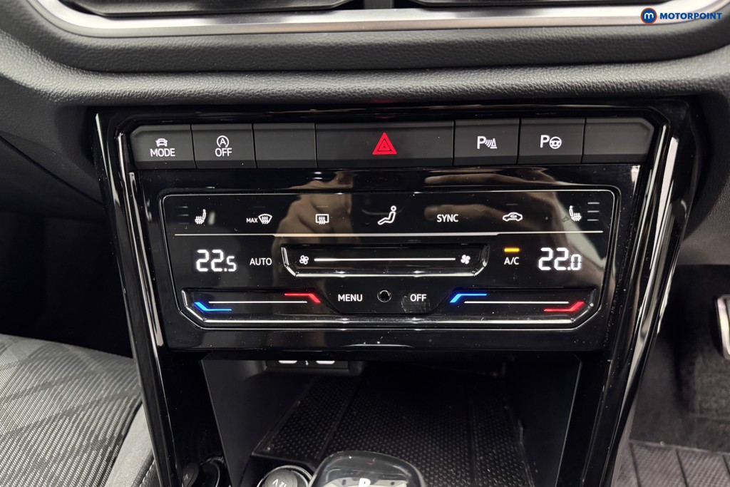 Volkswagen T-Roc R-Line Automatic Petrol SUV - Stock Number (1583975) - 14th supplementary image