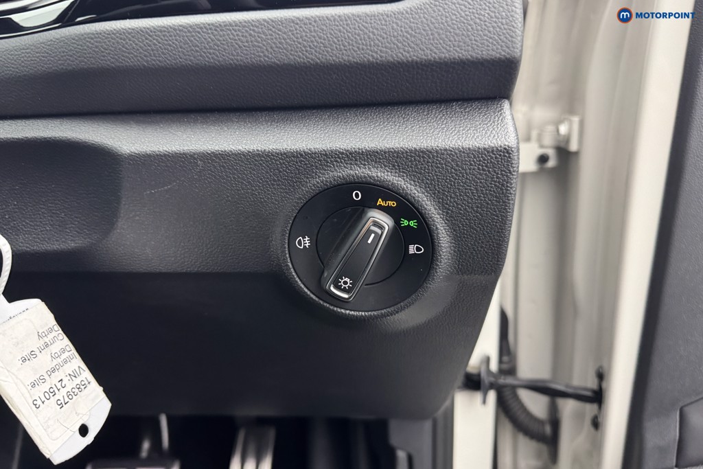 Volkswagen T-Roc R-Line Automatic Petrol SUV - Stock Number (1583975) - 15th supplementary image