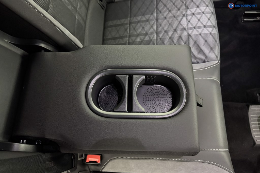Volkswagen T-Roc R-Line Automatic Petrol SUV - Stock Number (1583975) - 18th supplementary image