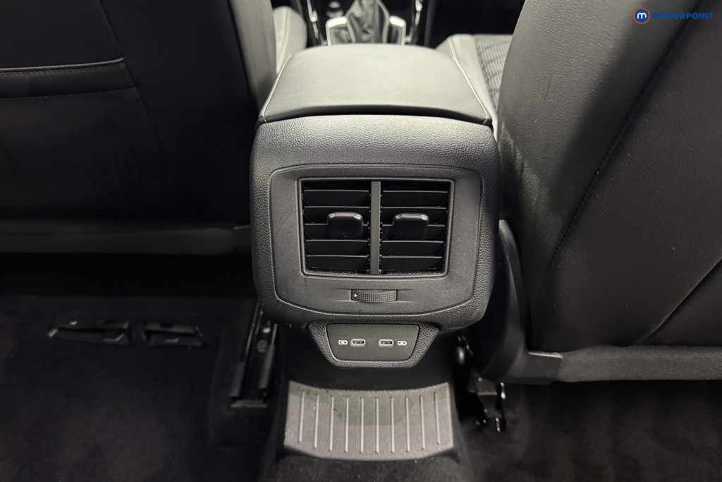 Volkswagen T-Roc R-Line Automatic Petrol SUV - Stock Number (1583975) - 19th supplementary image