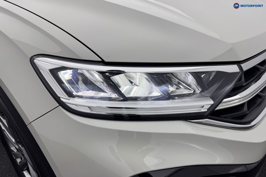 Volkswagen T-Roc R-Line Automatic Petrol SUV - Stock Number (1583975) - 22nd supplementary image