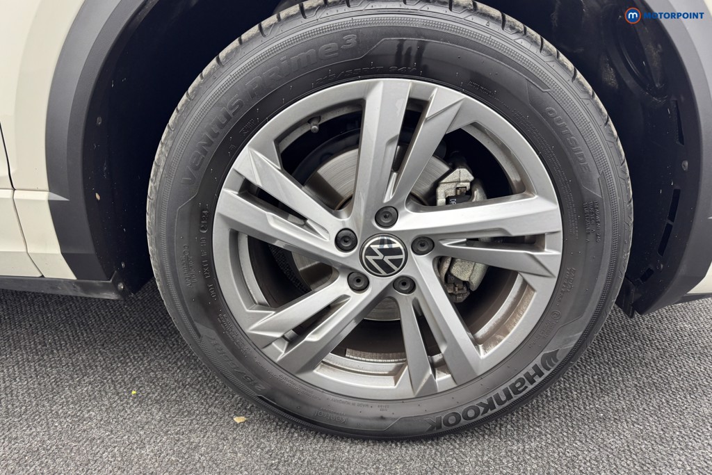 Volkswagen T-Roc R-Line Automatic Petrol SUV - Stock Number (1583975) - 29th supplementary image