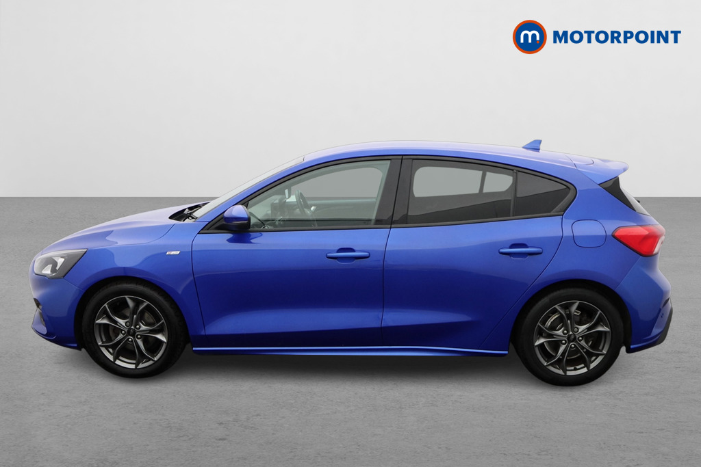 Ford Focus St-Line Manual Petrol Hatchback - Stock Number (1583978) - Passenger side