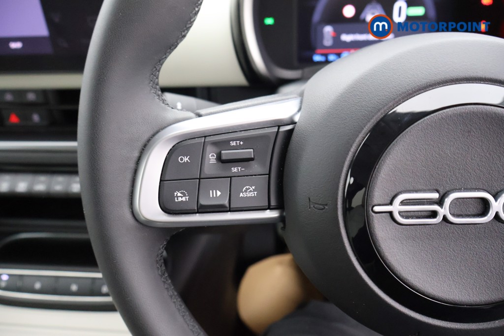 Fiat 600 La Prima Automatic Electric SUV - Stock Number (1584076) - 2nd supplementary image