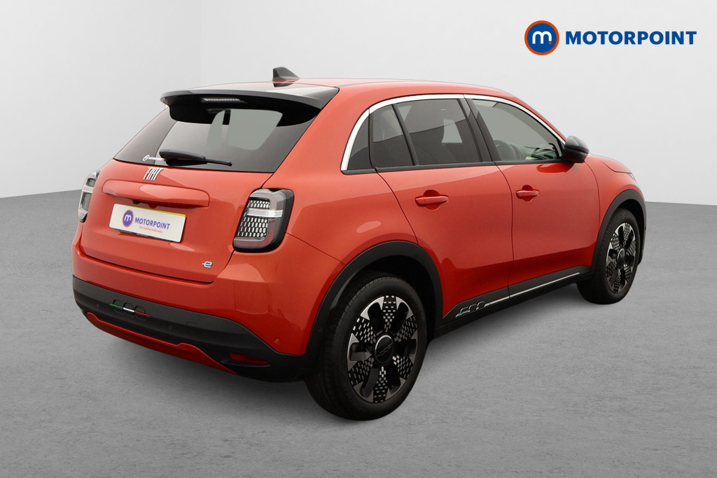 Fiat 600 La Prima Automatic Electric SUV - Stock Number (1584076) - Drivers side rear corner