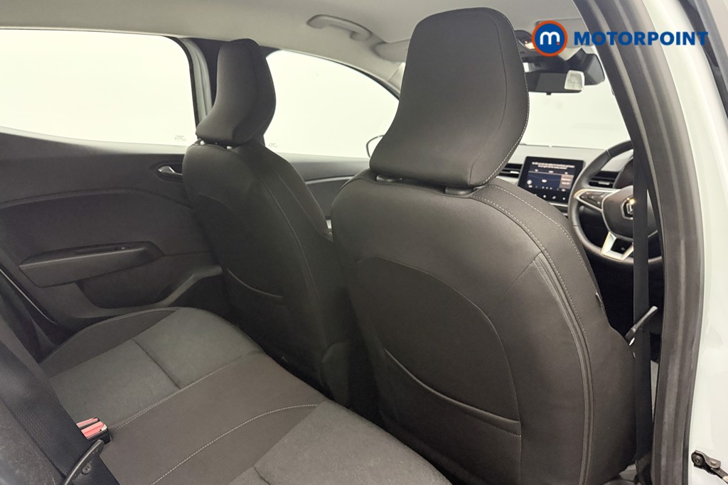 Renault Clio Iconic Edition Manual Petrol Hatchback - Stock Number (1584096) - 9th supplementary image