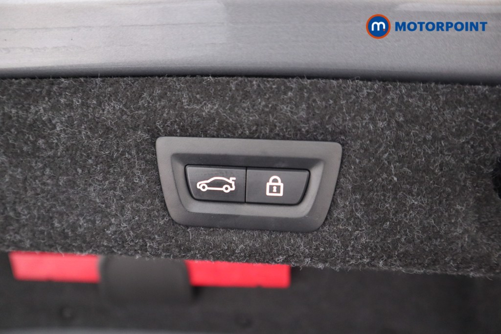 BMW 5 Series M Sport Automatic Petrol Plug-In Hybrid Saloon - Stock Number (1584450) - 16th supplementary image