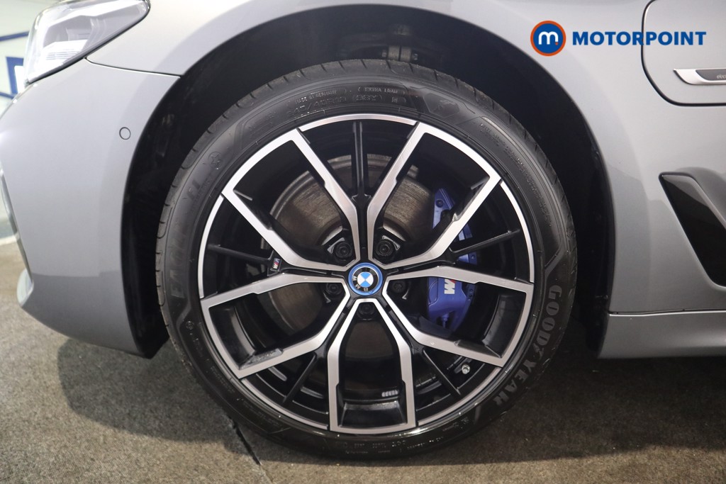 BMW 5 Series M Sport Automatic Petrol Plug-In Hybrid Saloon - Stock Number (1584450) - 19th supplementary image