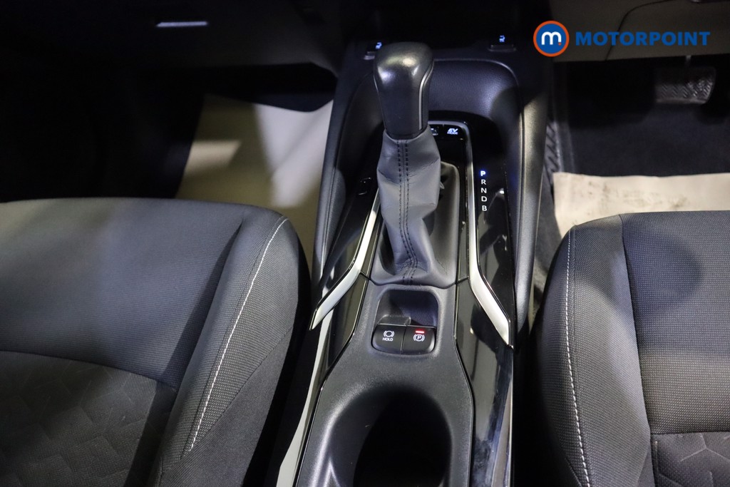 Toyota Corolla Design Automatic Petrol-Electric Hybrid Estate - Stock Number (1584458) - 7th supplementary image