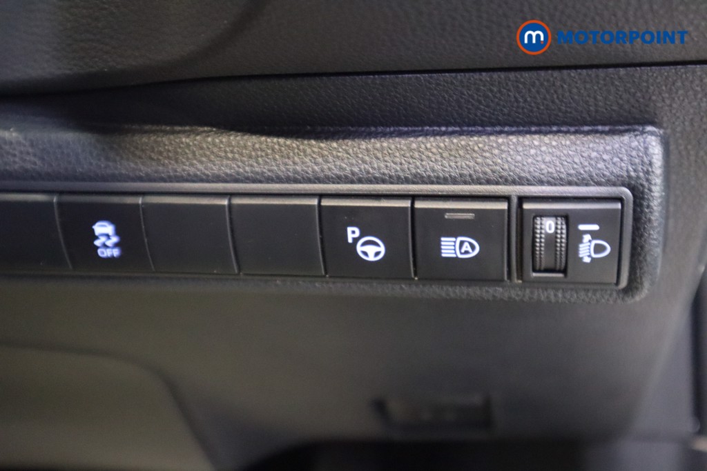 Toyota Corolla Design Automatic Petrol-Electric Hybrid Estate - Stock Number (1584458) - 12th supplementary image