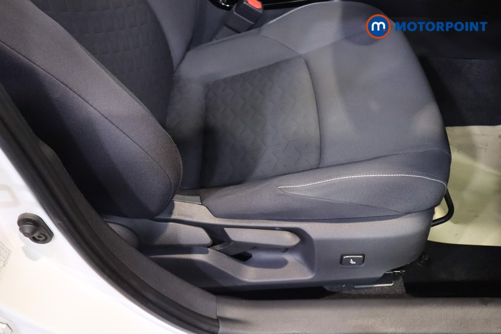 Toyota Corolla Design Automatic Petrol-Electric Hybrid Estate - Stock Number (1584458) - 15th supplementary image