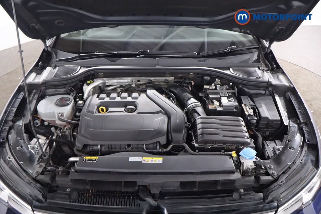Volkswagen Golf Active Automatic Petrol Hatchback - Stock Number (1584622) - 31st supplementary image