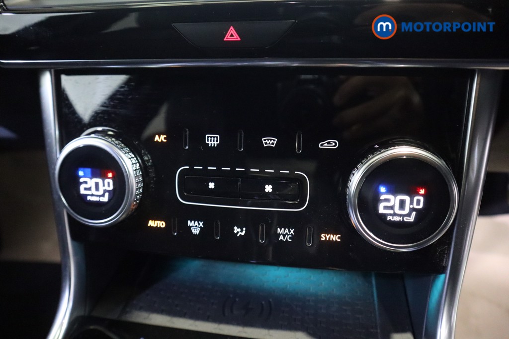 Jaguar XE R-Dynamic Se Black Automatic Diesel Saloon - Stock Number (1585127) - 5th supplementary image