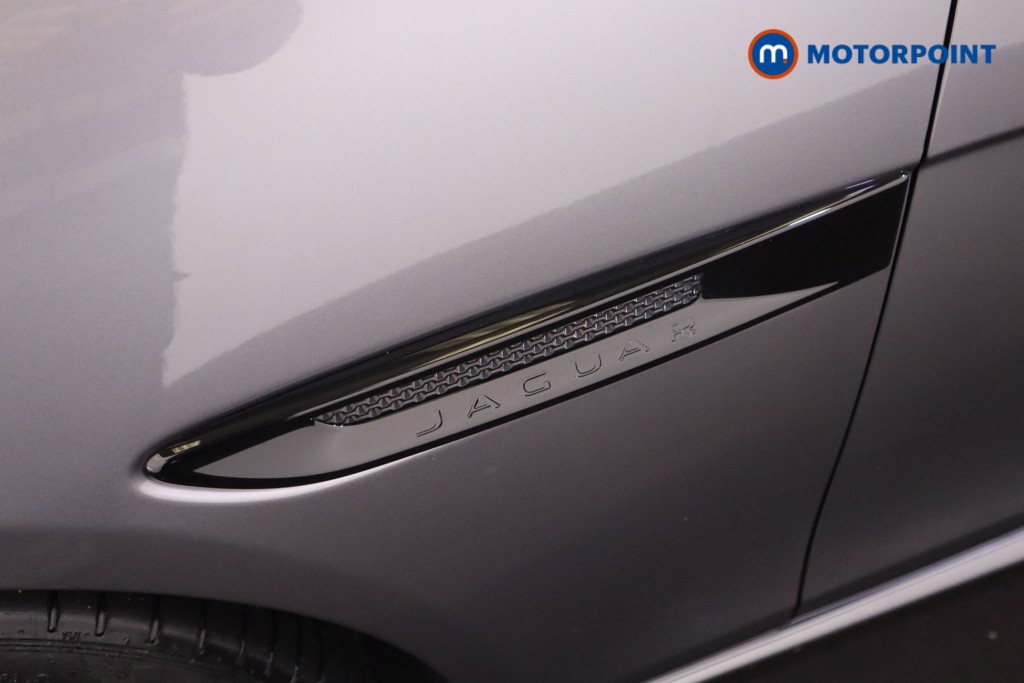 Jaguar XE R-Dynamic Se Black Automatic Diesel Saloon - Stock Number (1585127) - 26th supplementary image