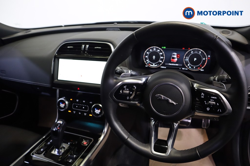 Jaguar XE R-Dynamic Se Black Automatic Diesel Saloon - Stock Number (1585127) - 1st supplementary image