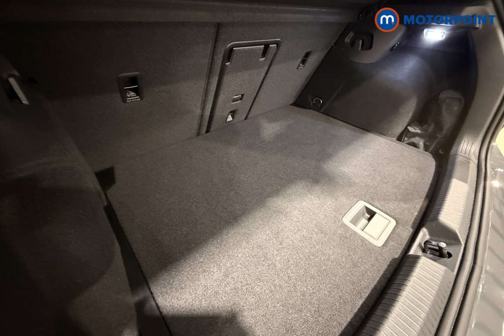 Volkswagen Golf GTD Automatic Diesel Hatchback - Stock Number (1585188) - 32nd supplementary image