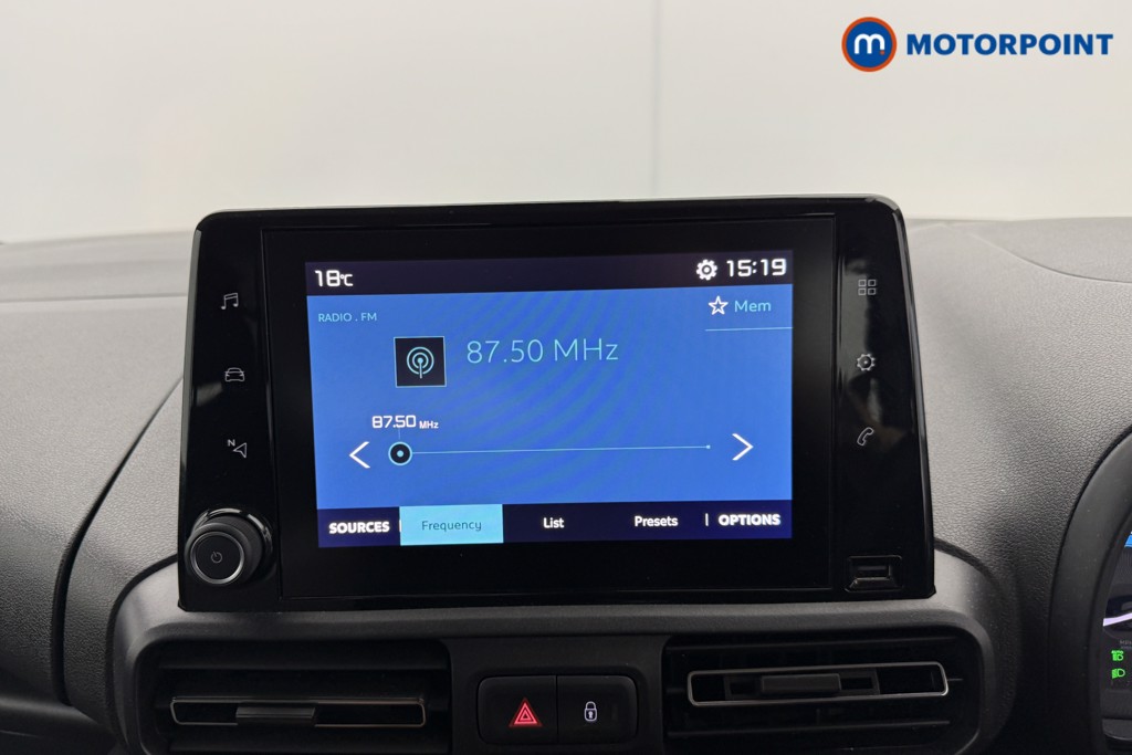 Citroen Berlingo Feel Automatic Electric People Carrier - Stock Number (1585603) - 5th supplementary image