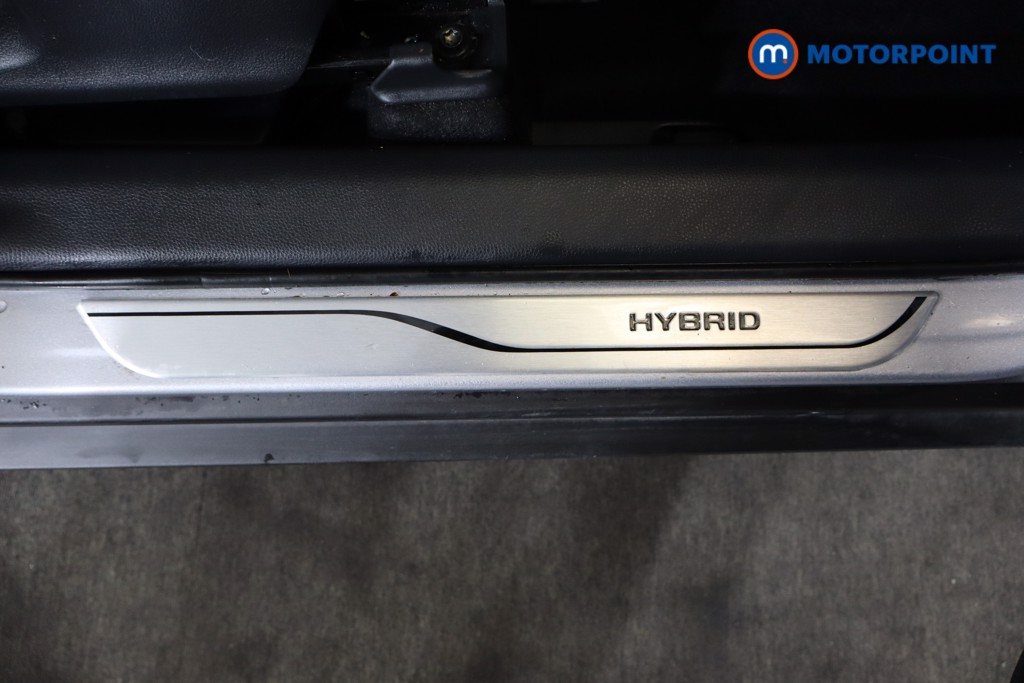 Toyota Yaris Cross Premiere Edition Automatic Petrol-Electric Hybrid Estate - Stock Number (1585921) - 19th supplementary image