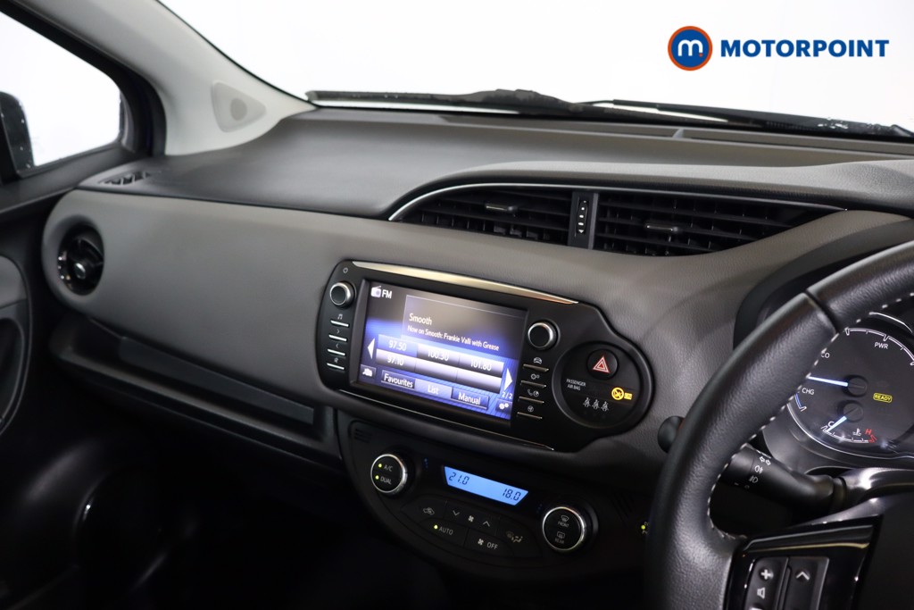 Toyota Yaris Icon Tech Automatic Petrol-Electric Hybrid Hatchback - Stock Number (1563289) - 3rd supplementary image