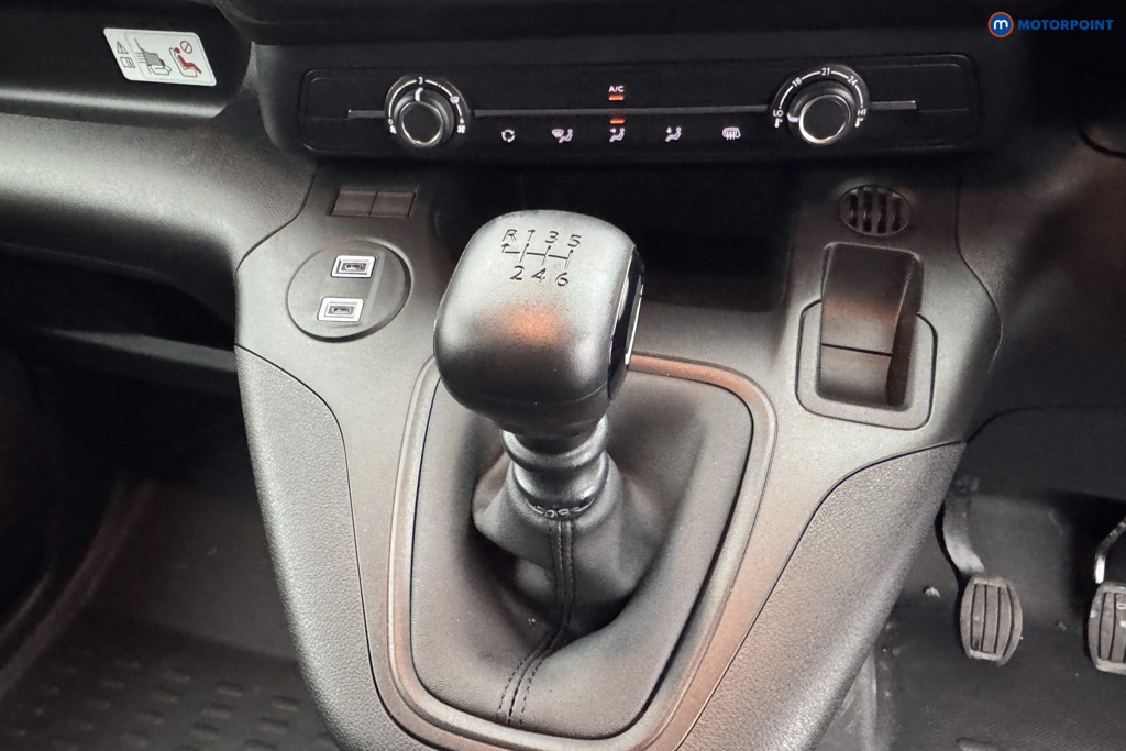 Vauxhall Combo Cargo Prime Manual Diesel Crew Bus - Stock Number (1567126) - 16th supplementary image