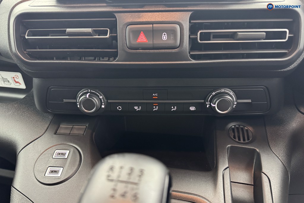 Vauxhall Combo Cargo Prime Manual Diesel Crew Bus - Stock Number (1567126) - 17th supplementary image