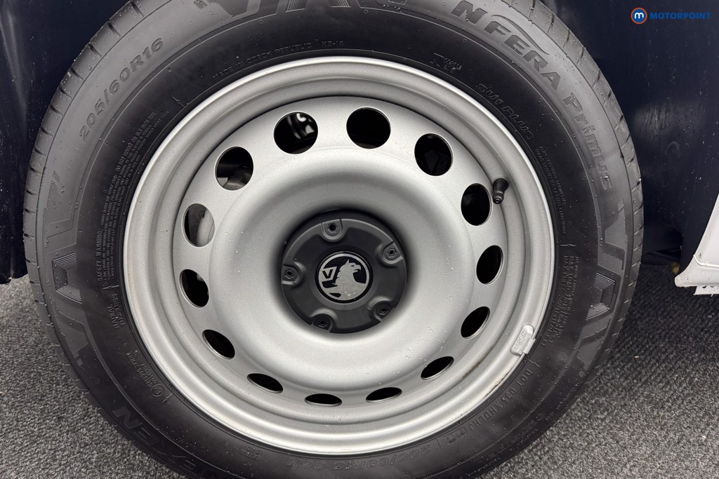 Vauxhall Combo Cargo Prime Manual Diesel Crew Bus - Stock Number (1567126) - 30th supplementary image