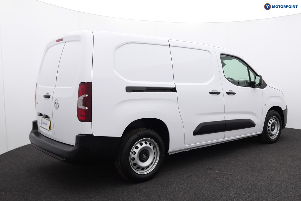 Vauxhall Combo Cargo Prime Manual Diesel Crew Bus - Stock Number (1567126) - Drivers side rear corner