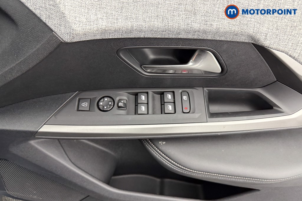Peugeot 3008 Allure Automatic Petrol SUV - Stock Number (1569857) - 16th supplementary image