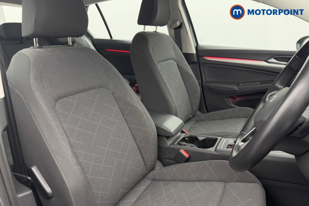 Volkswagen Golf Life Automatic Diesel Hatchback - Stock Number (1570127) - 20th supplementary image