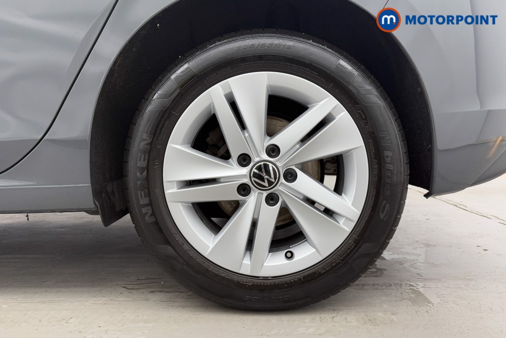 Volkswagen Golf Life Automatic Diesel Hatchback - Stock Number (1570127) - 32nd supplementary image