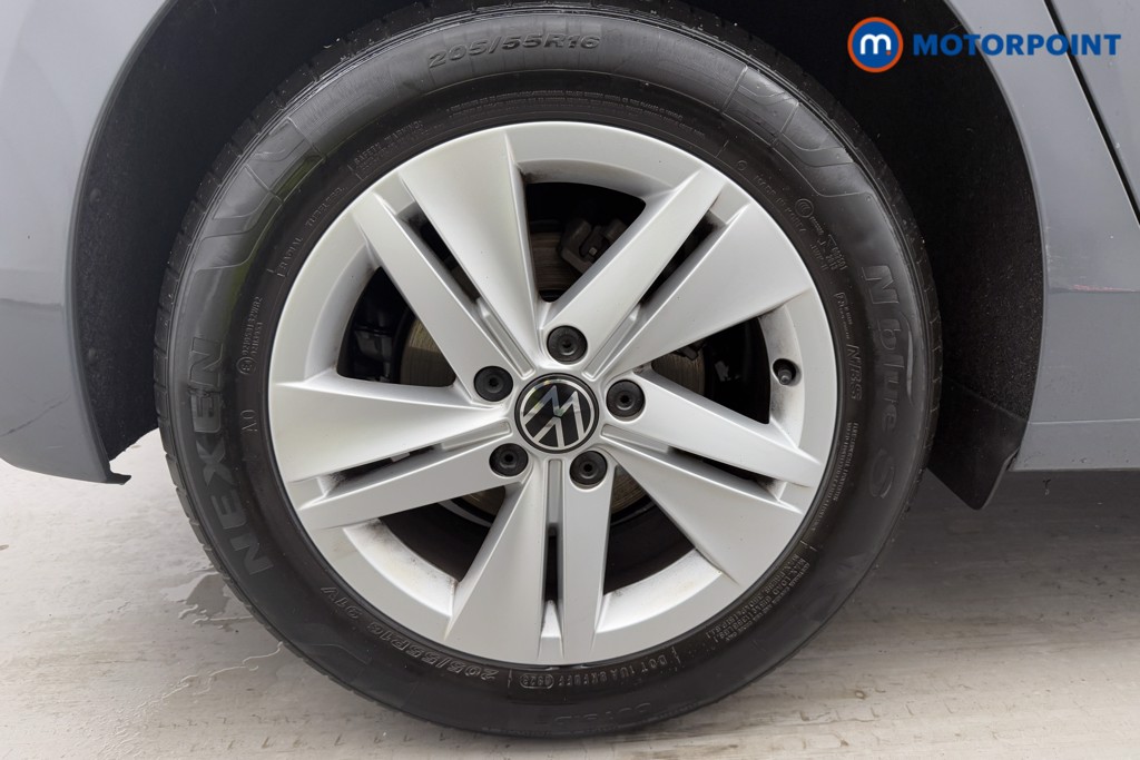 Volkswagen Golf Life Automatic Diesel Hatchback - Stock Number (1570127) - 33rd supplementary image