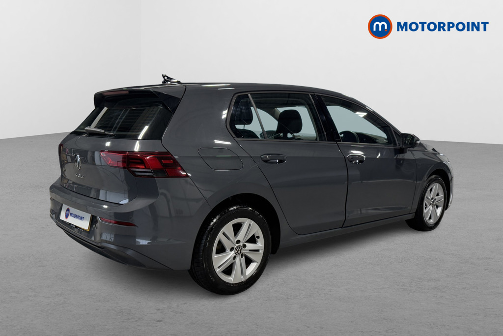 Volkswagen Golf Life Automatic Diesel Hatchback - Stock Number (1570127) - Drivers side rear corner