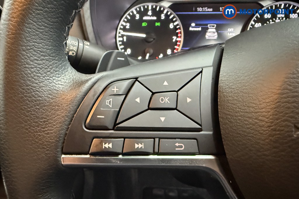 Nissan Juke N-Connecta Automatic Petrol SUV - Stock Number (1572645) - 4th supplementary image