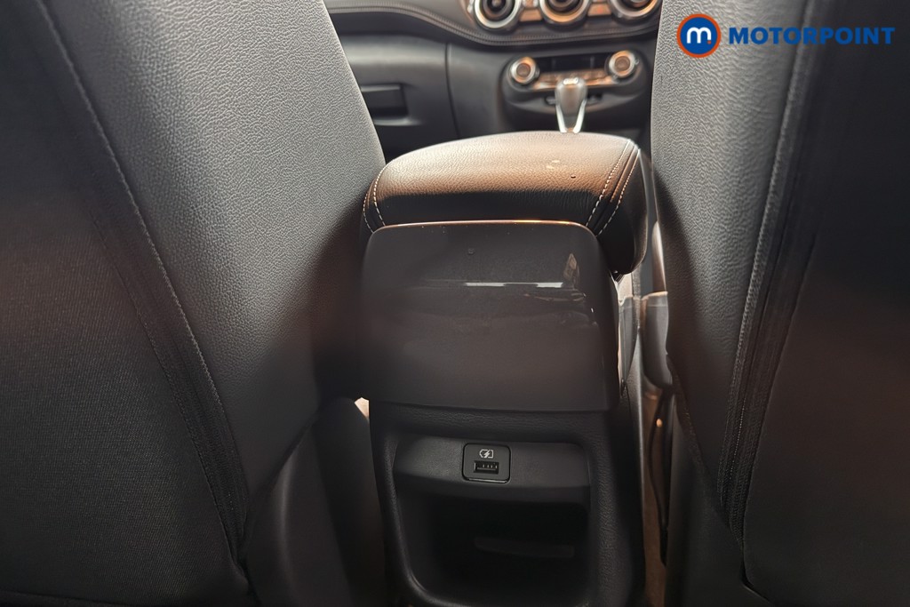 Nissan Juke N-Connecta Automatic Petrol SUV - Stock Number (1572645) - 25th supplementary image
