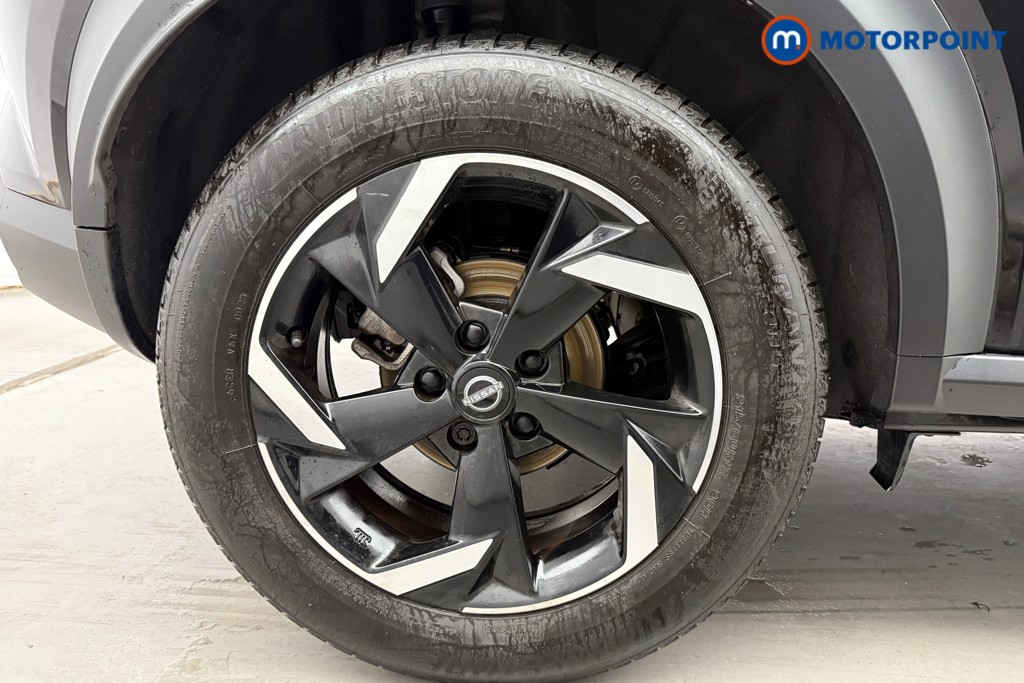 Nissan Juke N-Connecta Automatic Petrol SUV - Stock Number (1572645) - 31st supplementary image