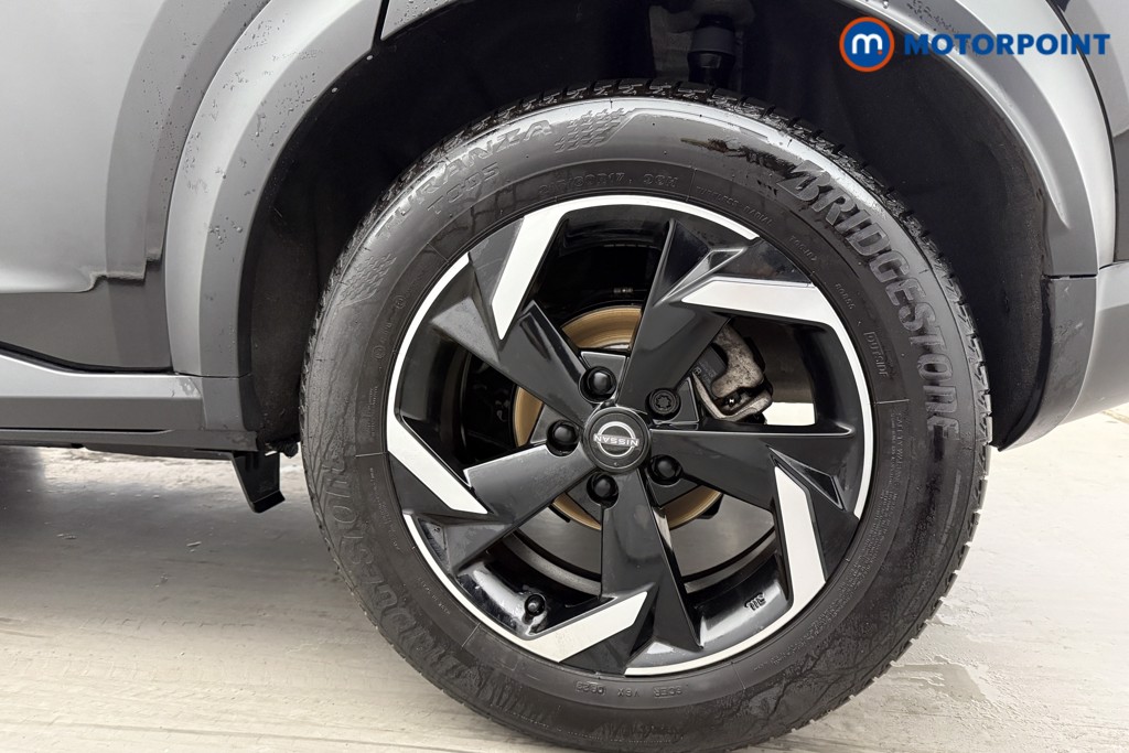 Nissan Juke N-Connecta Automatic Petrol SUV - Stock Number (1572645) - 32nd supplementary image