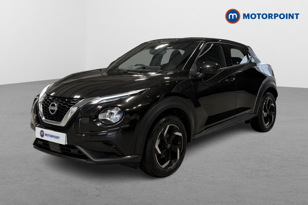 Nissan Juke N-Connecta Automatic Petrol SUV - Stock Number (1572645) - Passenger side front corner