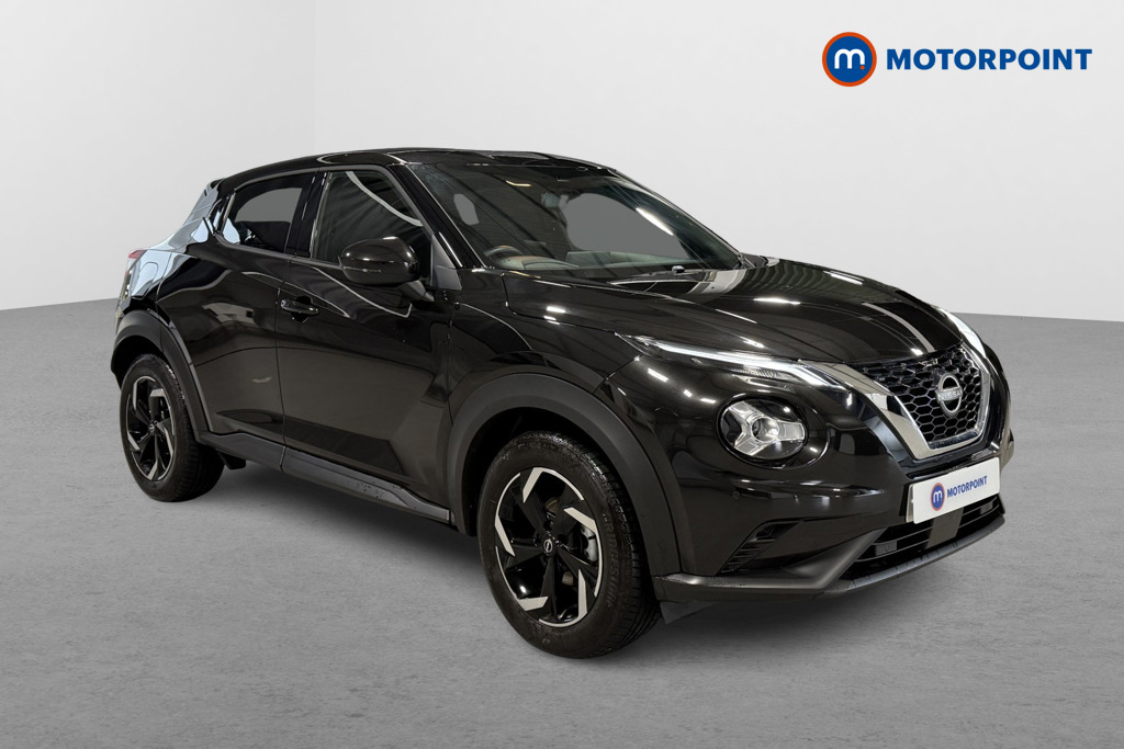 Nissan Juke N-Connecta Automatic Petrol SUV - Stock Number (1572645) - Drivers side front corner