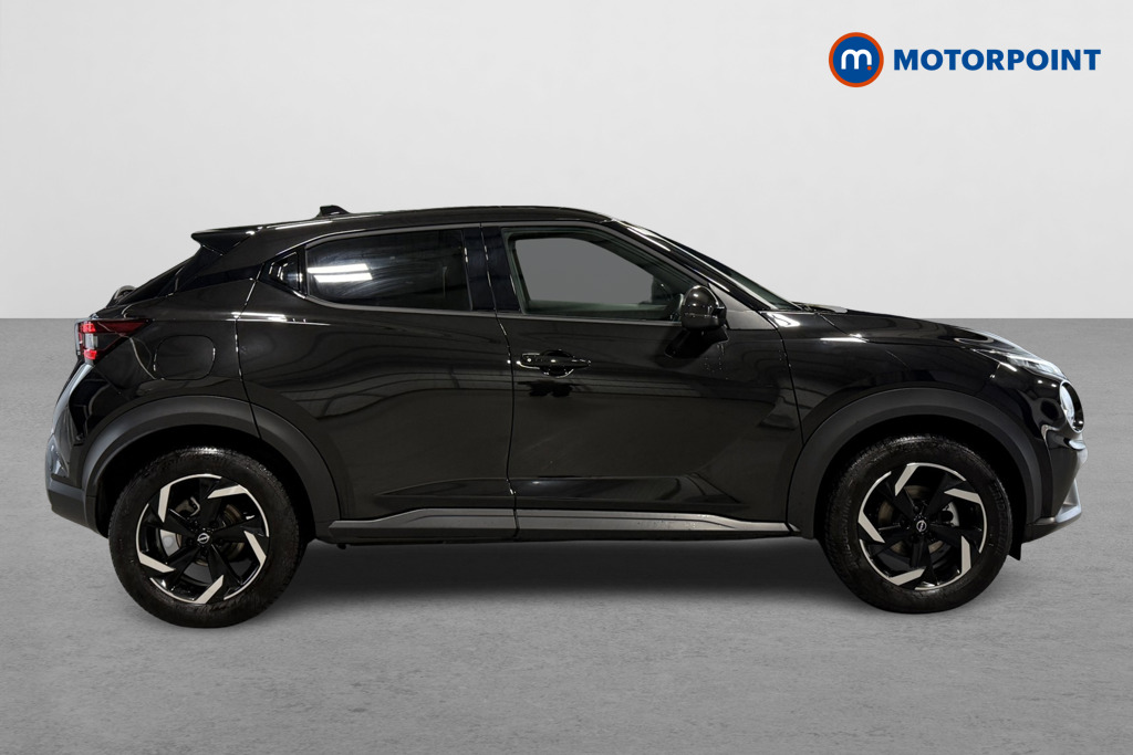 Nissan Juke N-Connecta Automatic Petrol SUV - Stock Number (1572645) - Drivers side